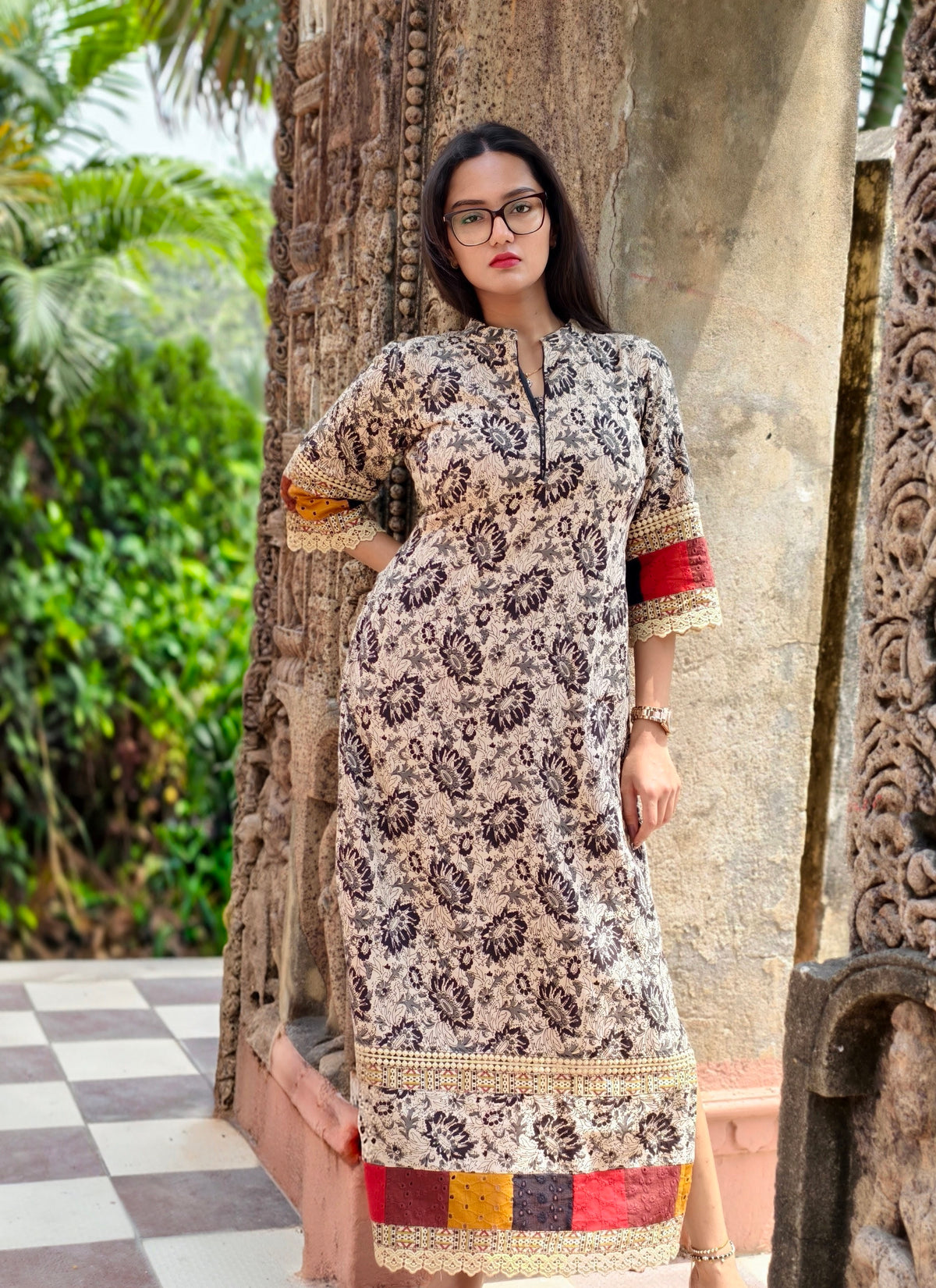 Pratha Kaftan Style