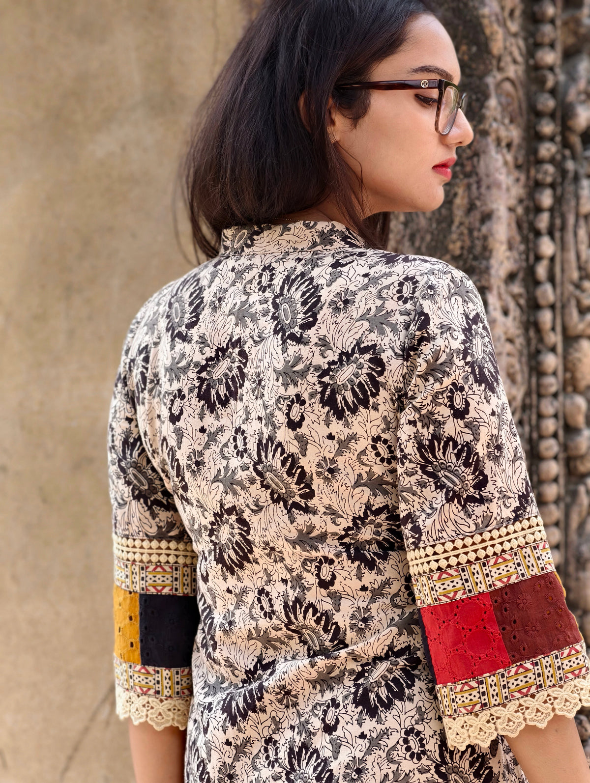Pratha Kaftan Style