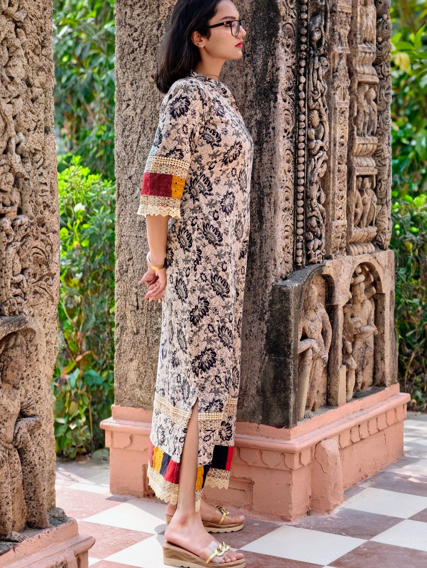 Pratha Kaftan Style